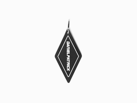 diamond logo keychain   black + white Fashion